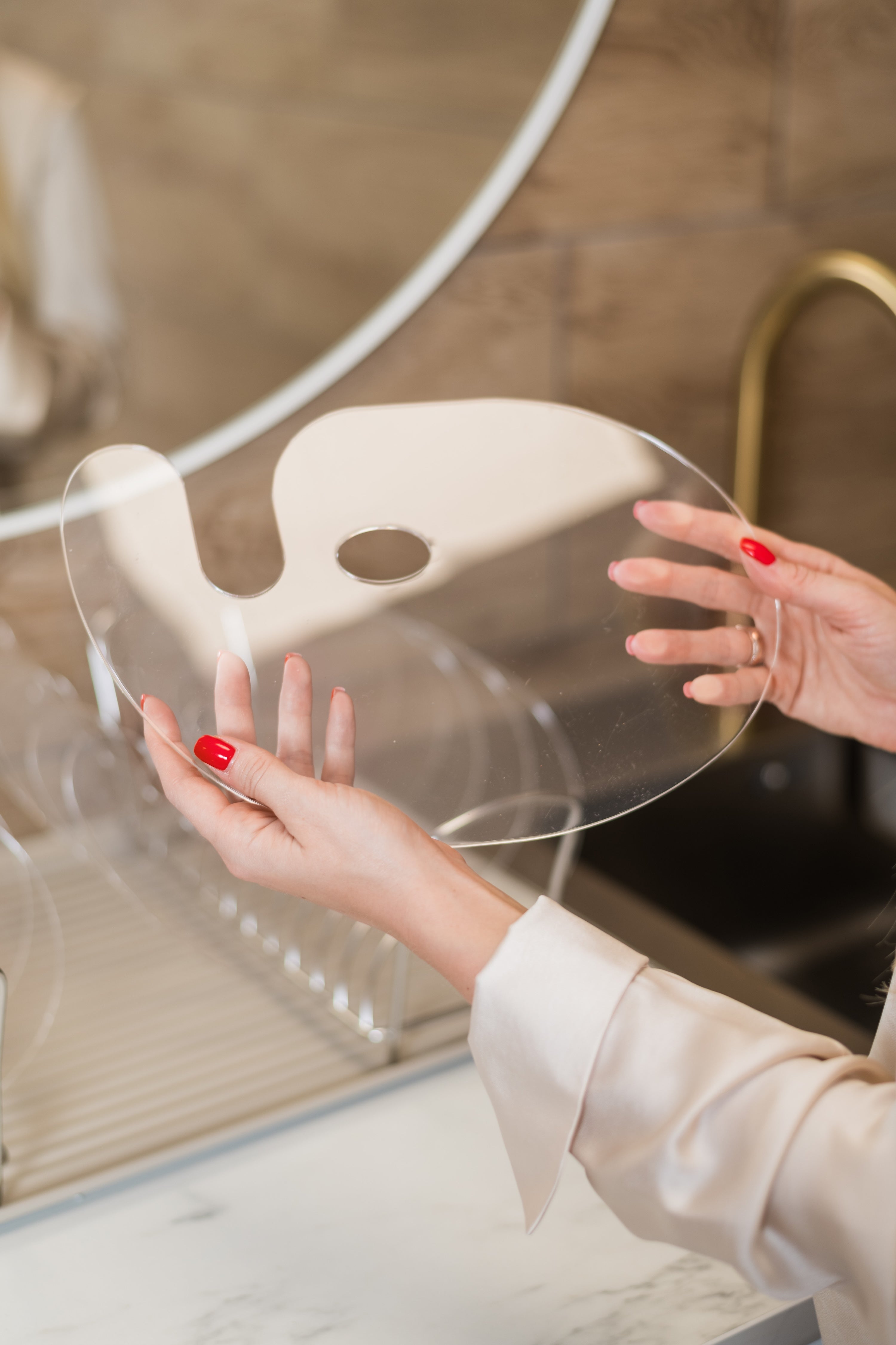 Skaidri tapybos paletė dažams